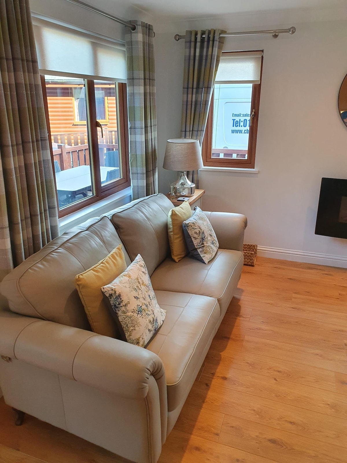 Stunning 2 Bedroom Pet Friendly Lodge