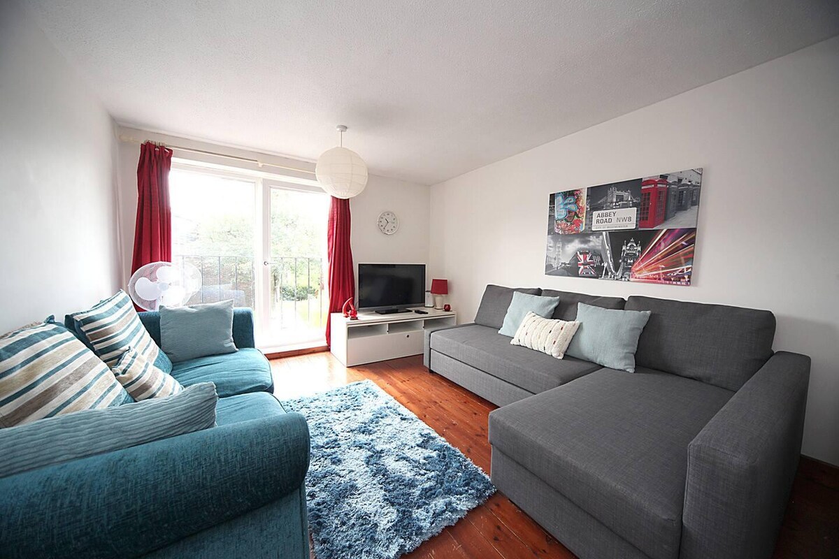 Stunning 1-Bed Apartment in Milton Keynes