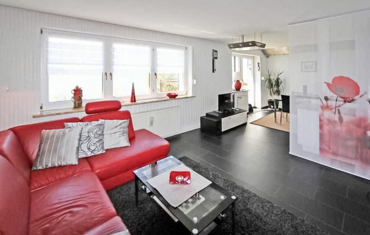 1 bedroom awesome apartment in Waren (Müritz)