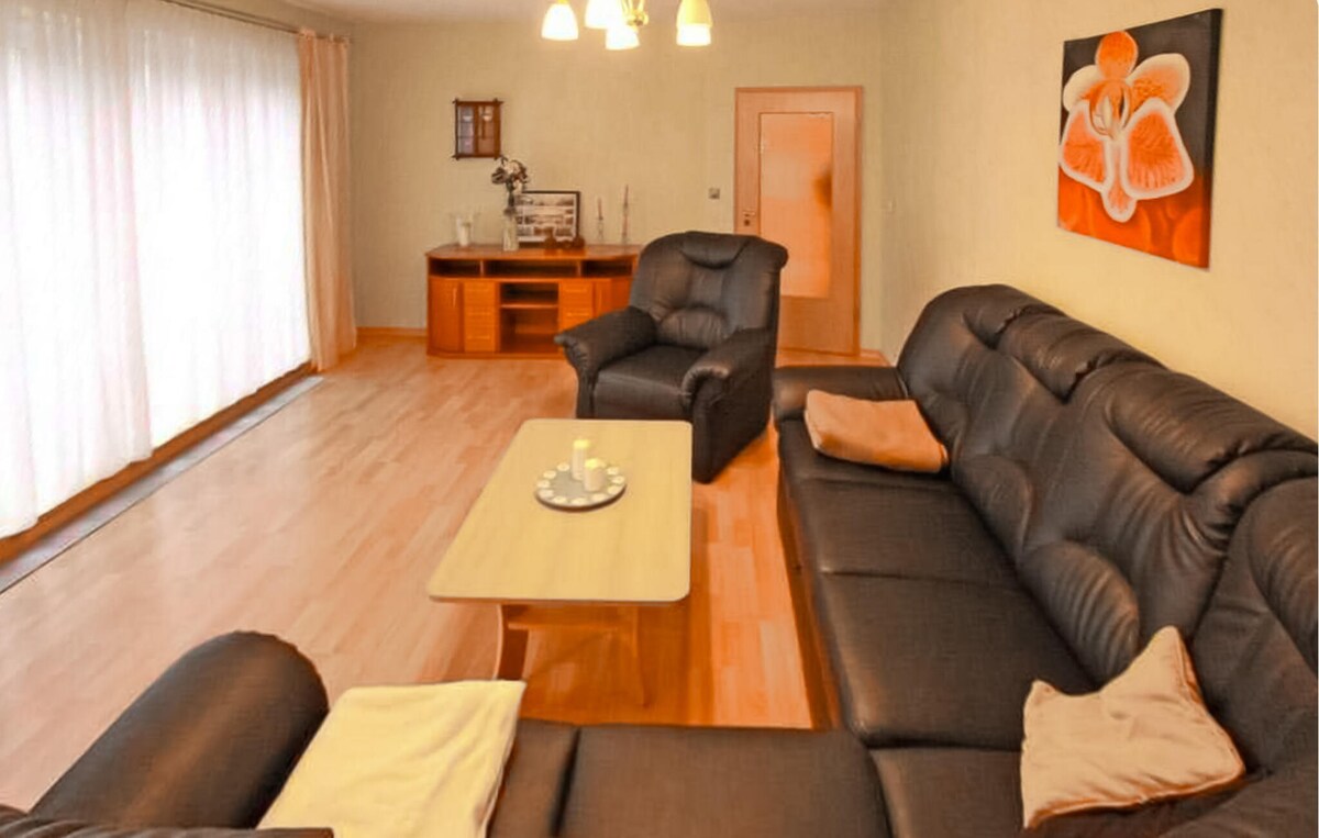 2 bedroom awesome apartment in Zirtow