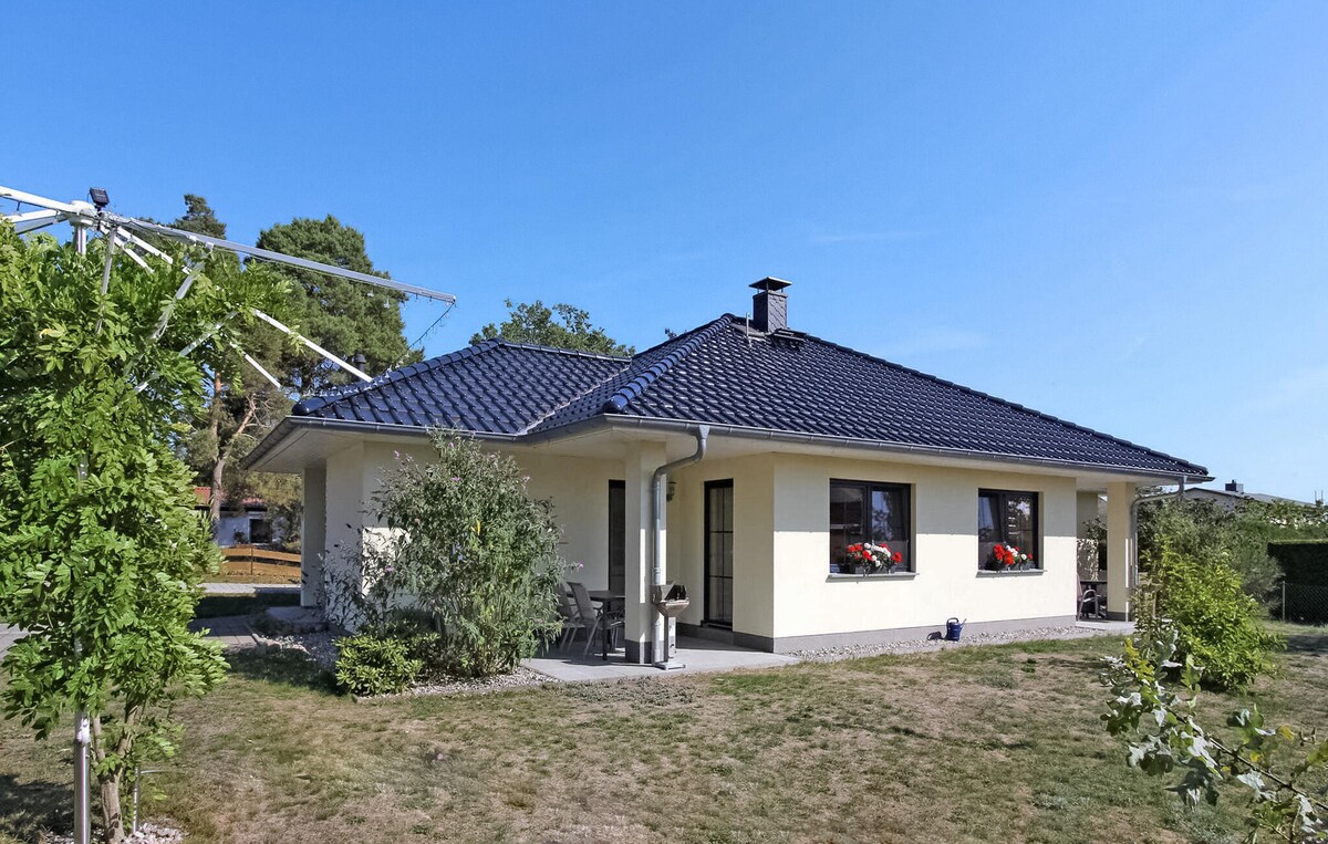 Awesome home in Karlshagen (Ostseebad) with WiFi