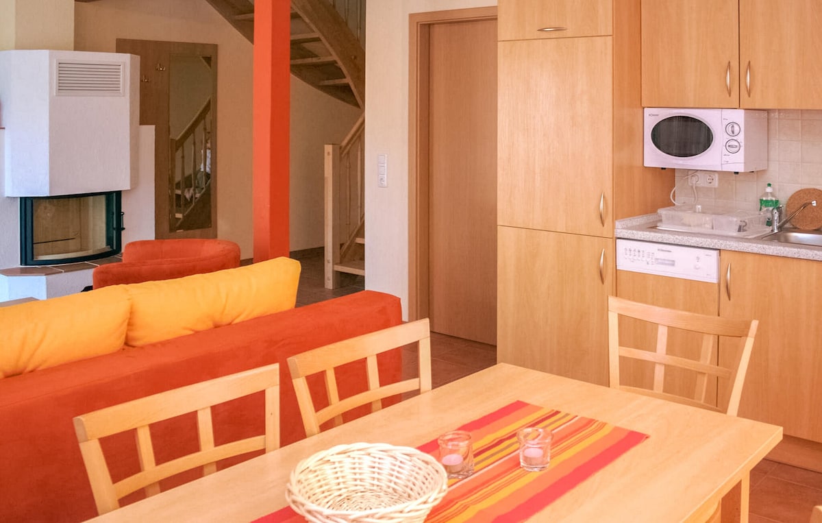 Awesome apartment in Rheinsberg with WiFi