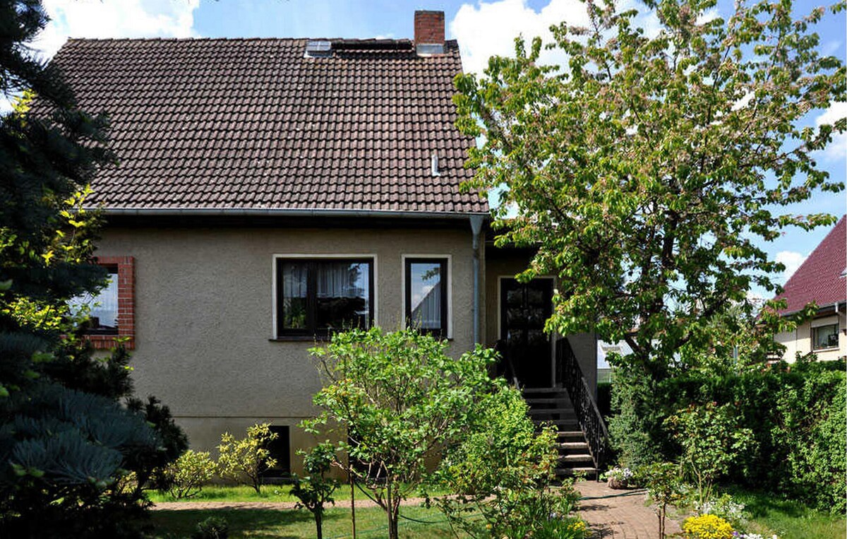 Beautiful apartment in Neustrelitz with kitchen