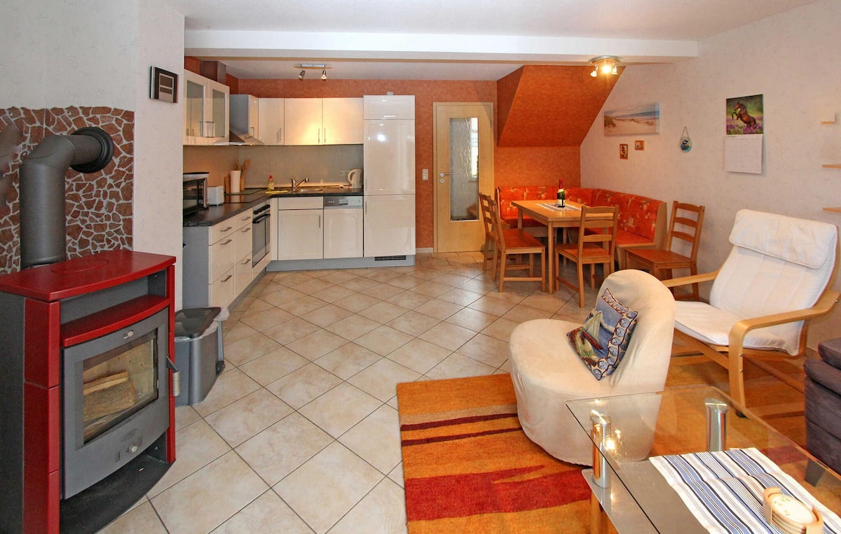 Nice home in Pruchten with kitchen
