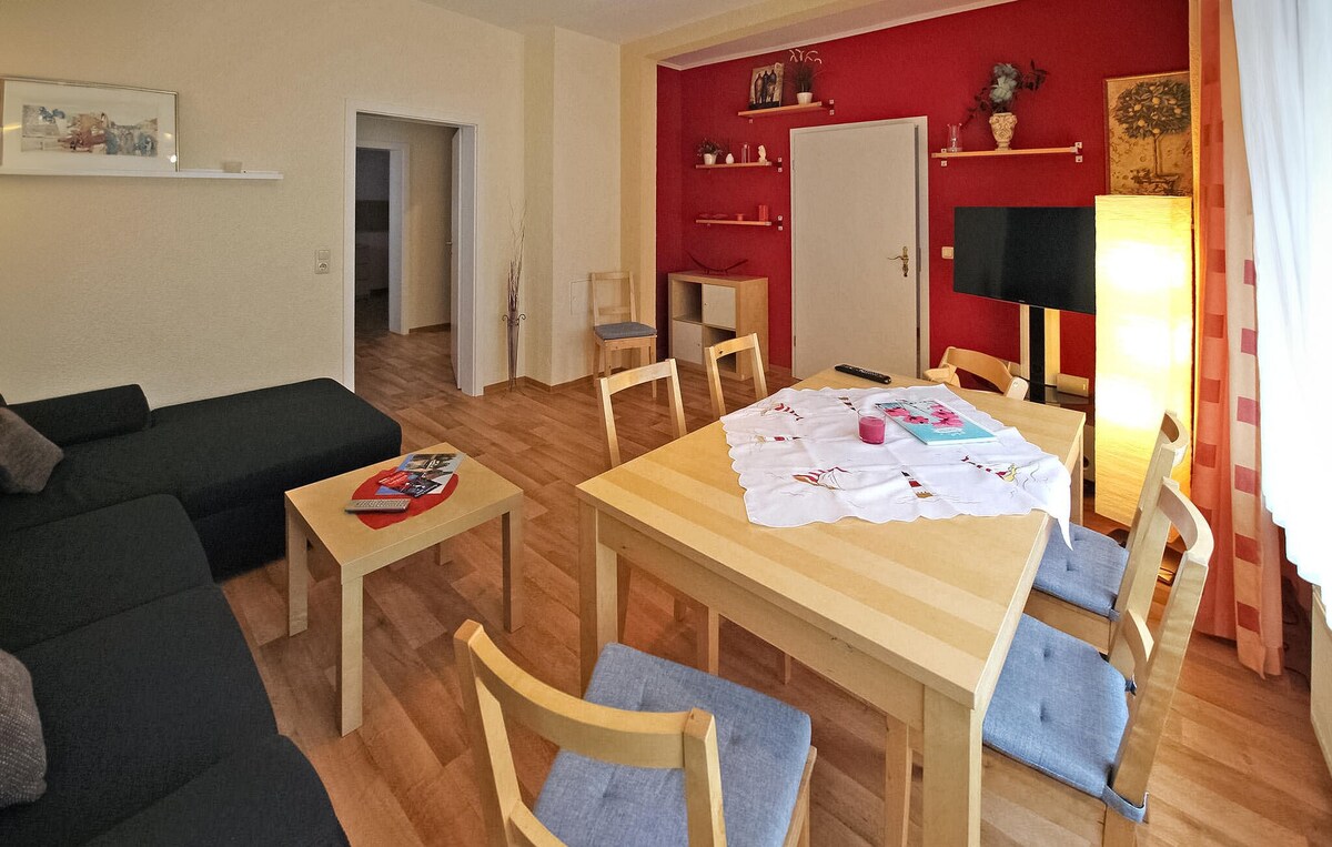Awesome apartment in Waren (Müritz) with kitchen