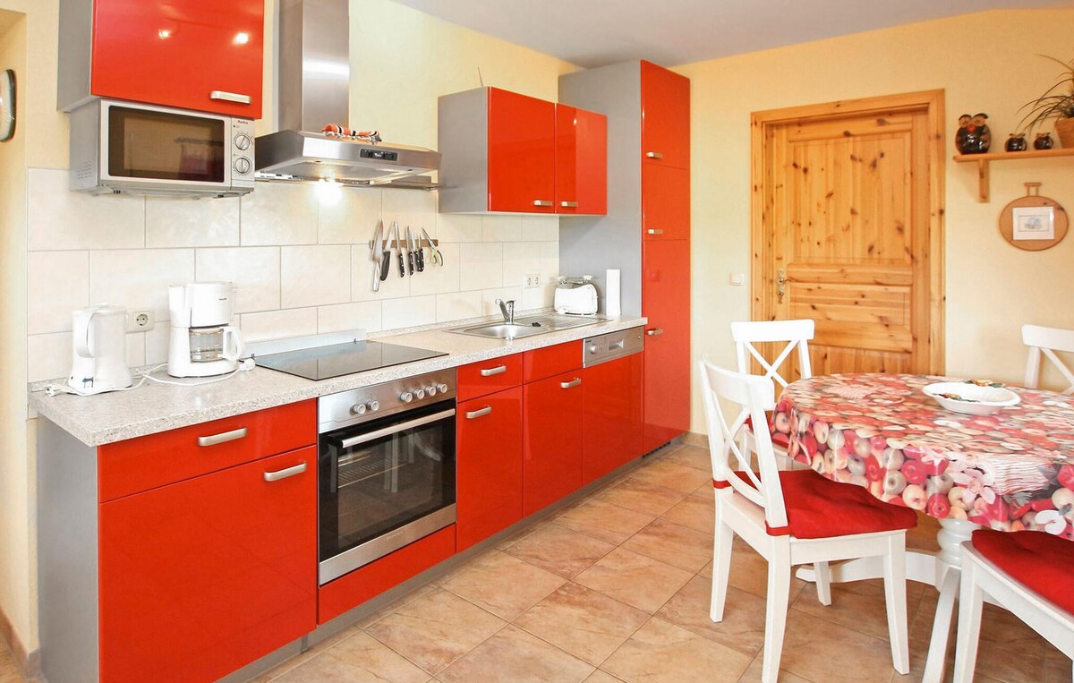 Awesome apartment in Zislow with kitchen