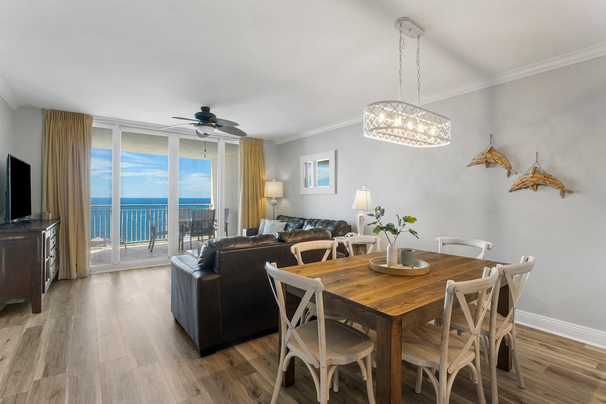 Gulf-Front Penthouse • Beach Chair Service for 2