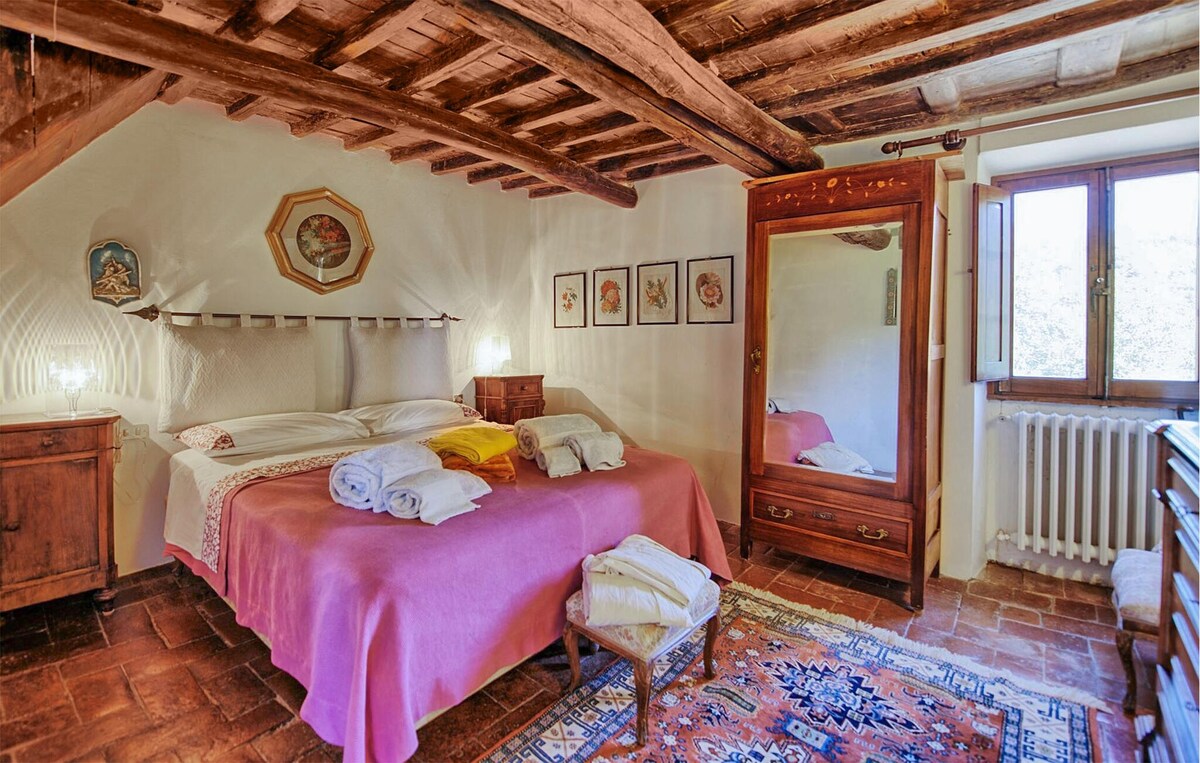 Pet friendly home in Greve in Chianti