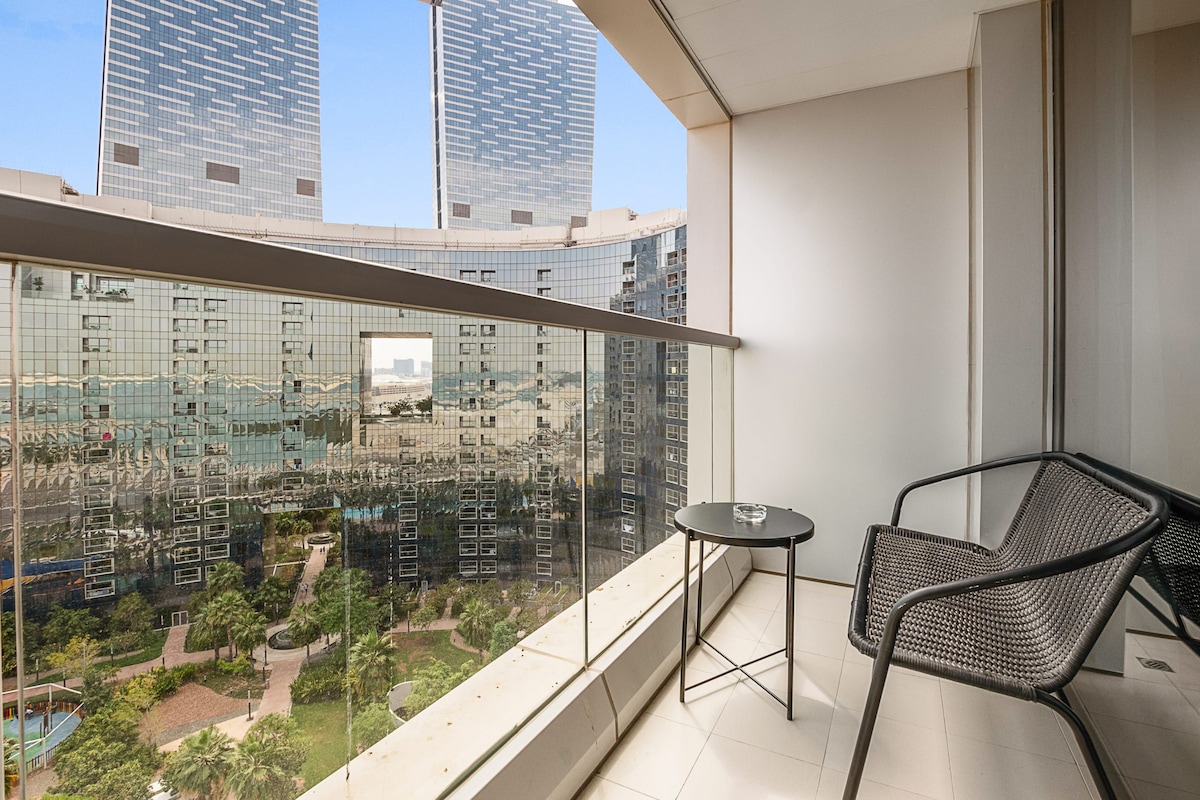 Silkhaus Luxurious 1BDR in new Tower