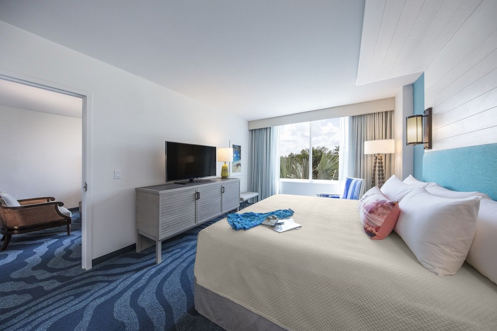 2-Bedroom Hotel Suite - 4 beds