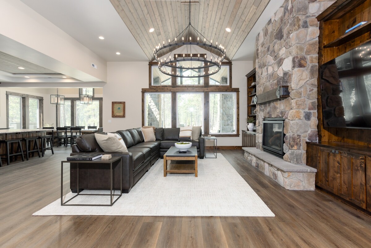 56334 Mirror Rock Loop | 6 BR /7 BA, Sleeps 12