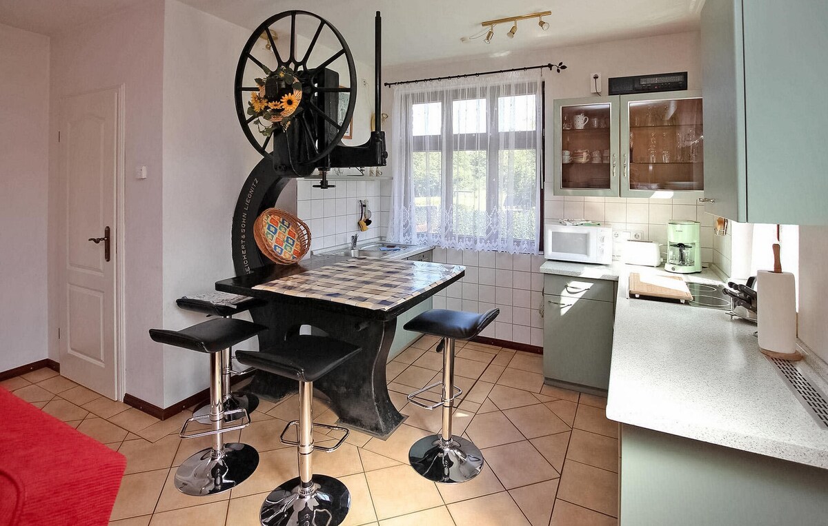 Amazing home in Thomsdorf with WiFi