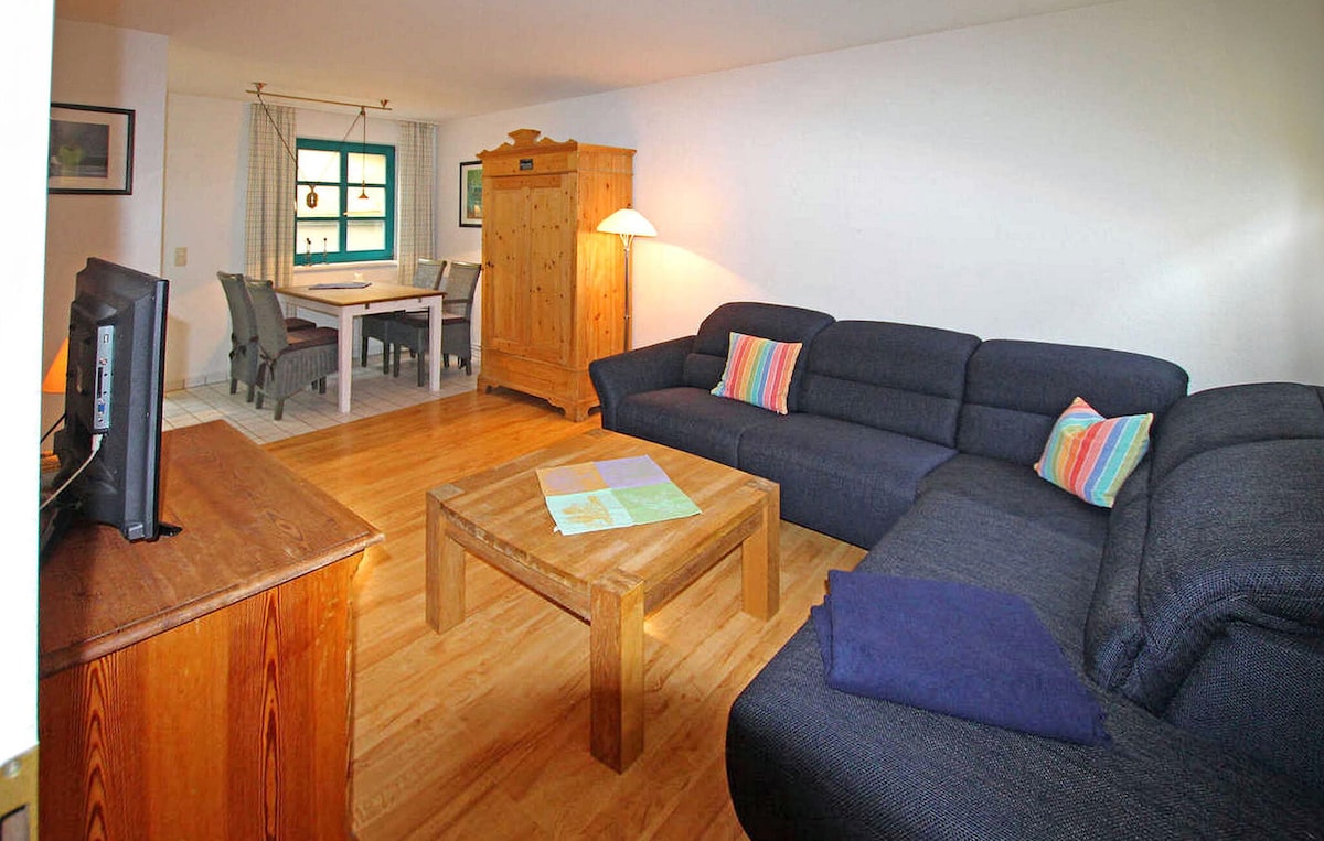1 bedroom nice apartment in Waren (Müritz)