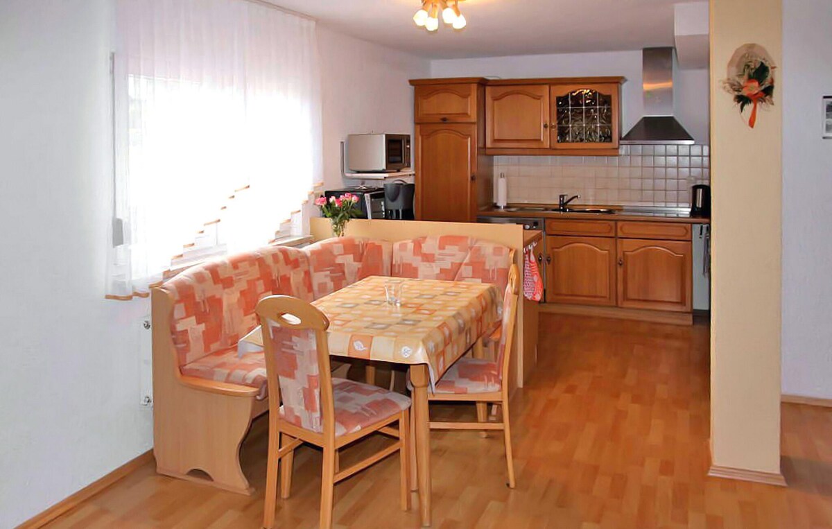 2 bedroom beautiful home in Bärenstein