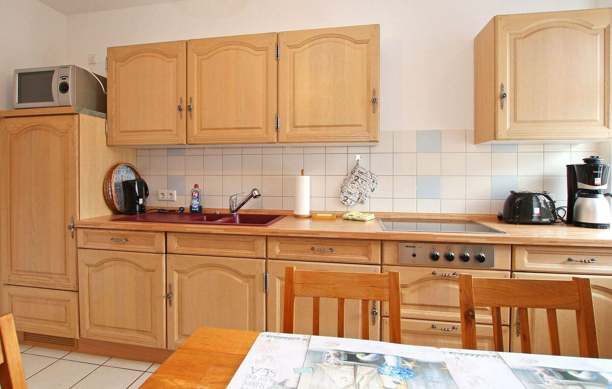 Lovely apartment in Eggesin with kitchen