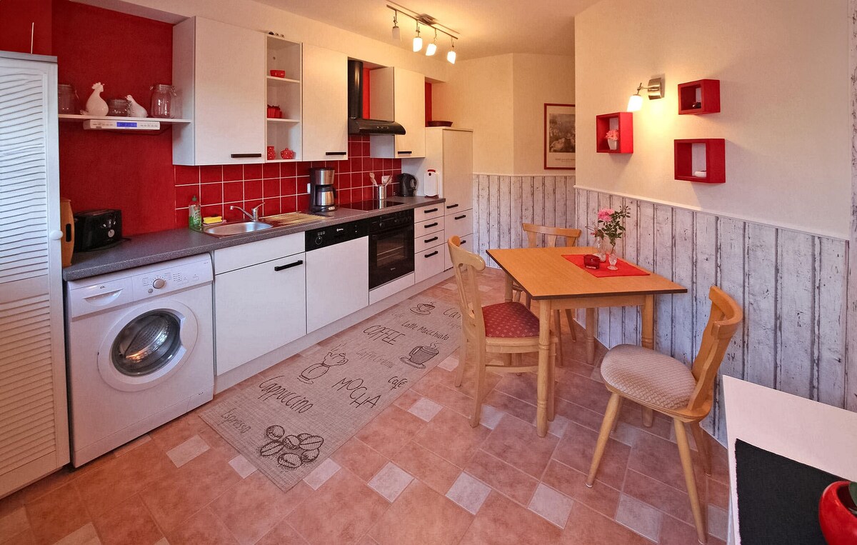 Lovely apartment in Neustrelitz with kitchen