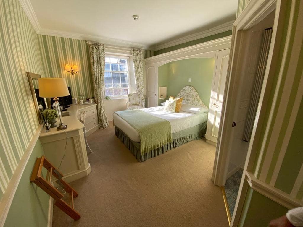 Classic Georgian style double room