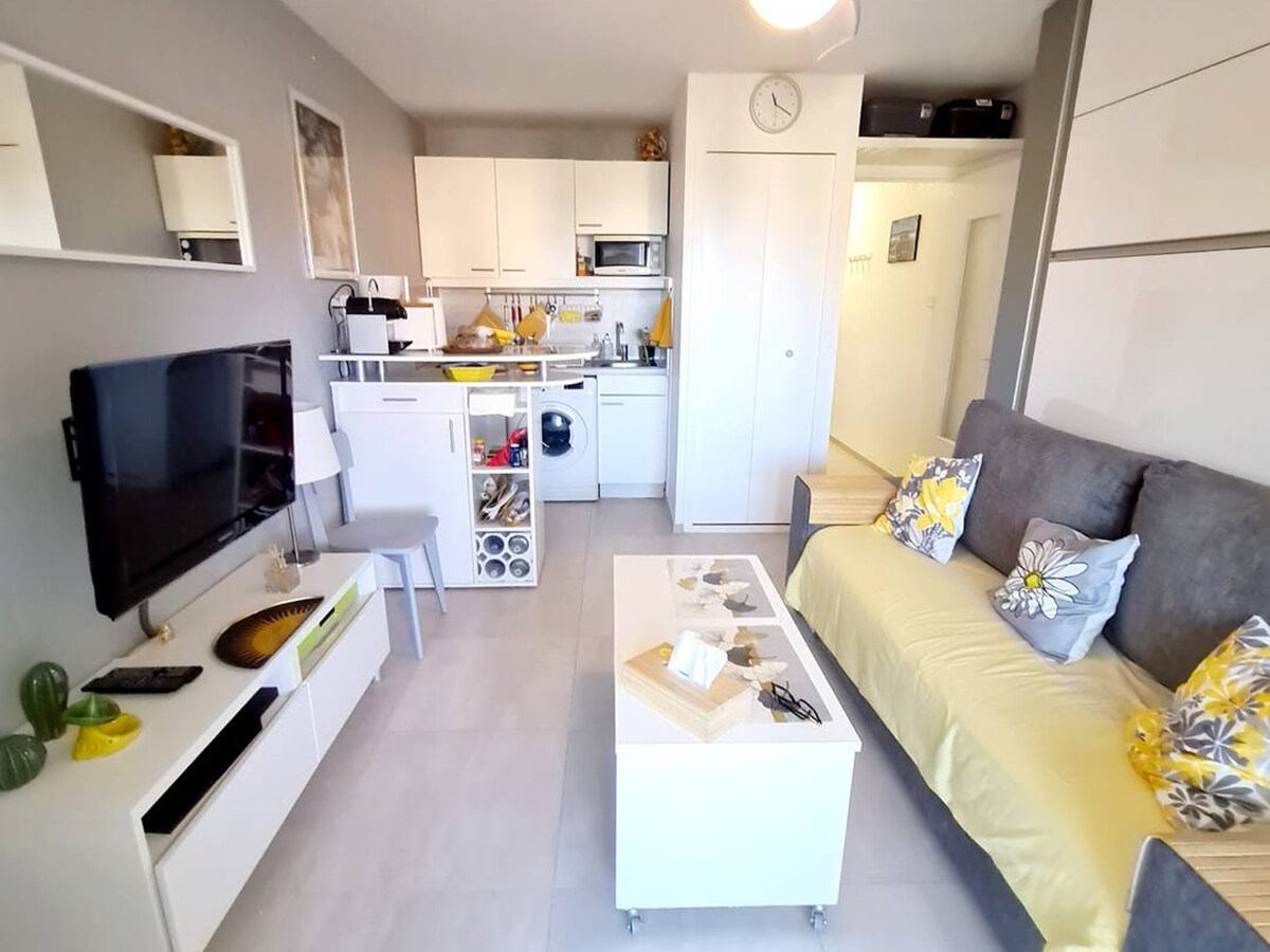 Apartment Six-Fours-les-Plages, 1 bedroom, 4 pers.