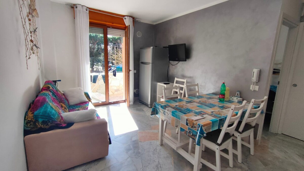 Completely refurbished flat near the beach