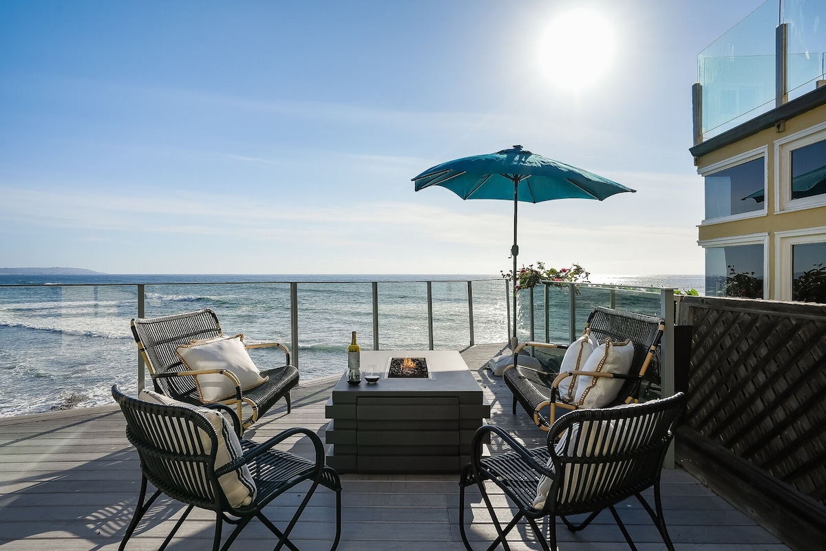 Oceanfront Dream Home - Private Deck