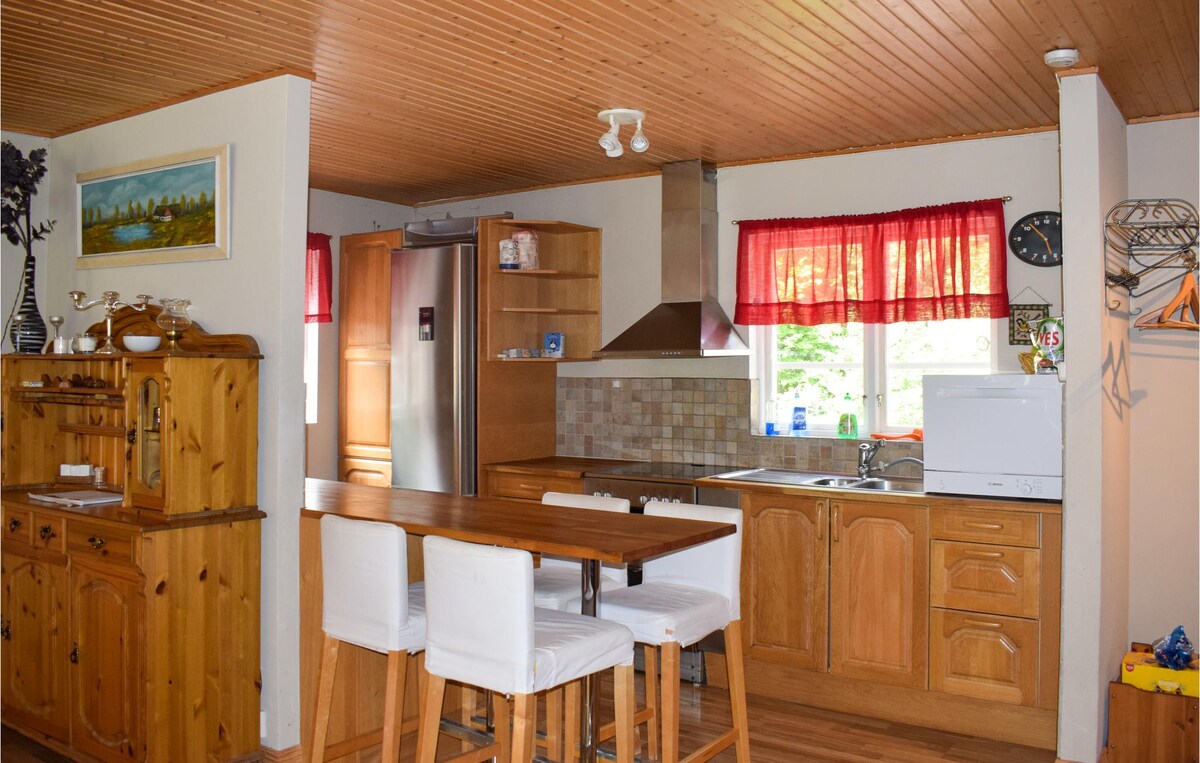 Home in Ryd with 3 Bedrooms, Sauna and WiFi