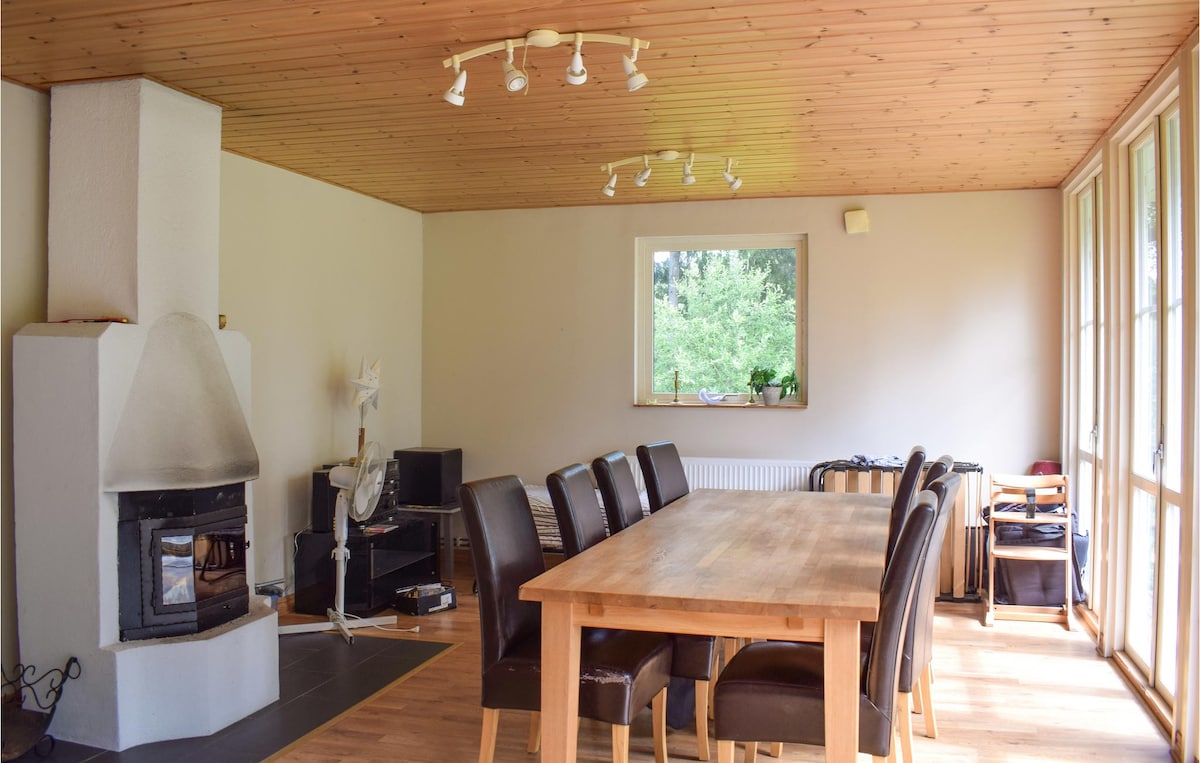 Home in Ryd with 3 Bedrooms, Sauna and WiFi