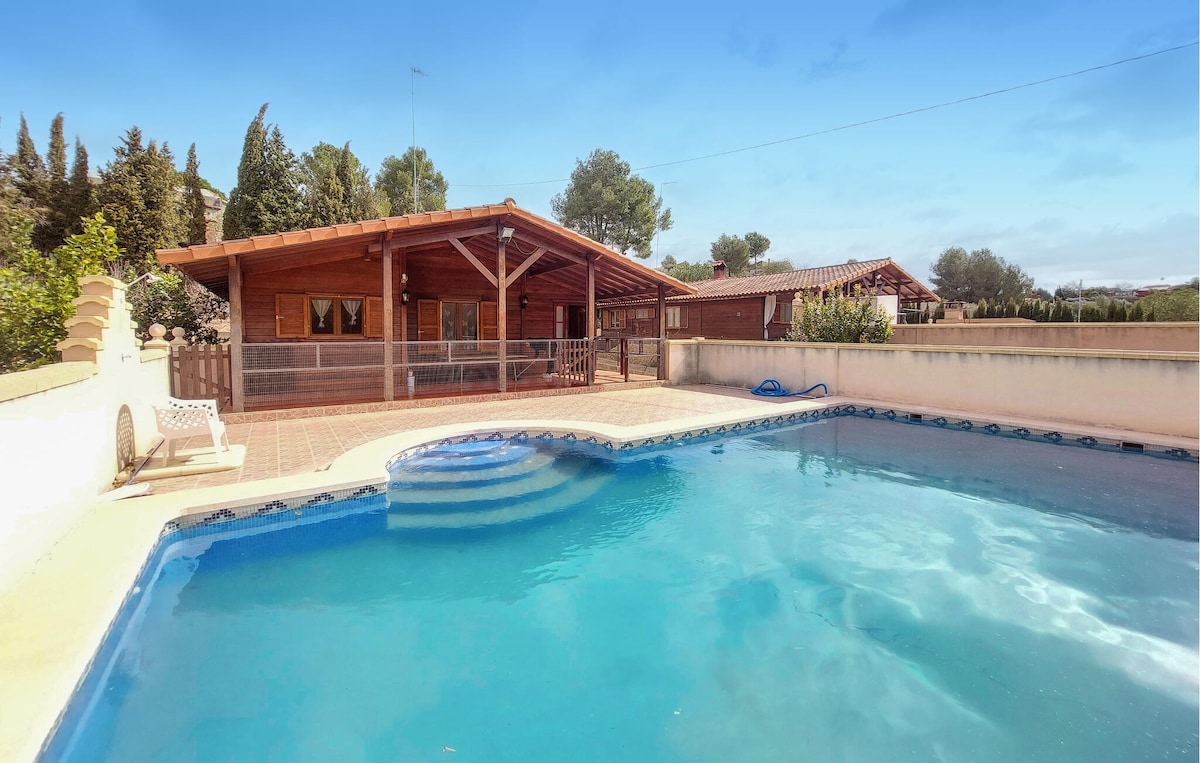 Lovely home in Turís with swimming pool