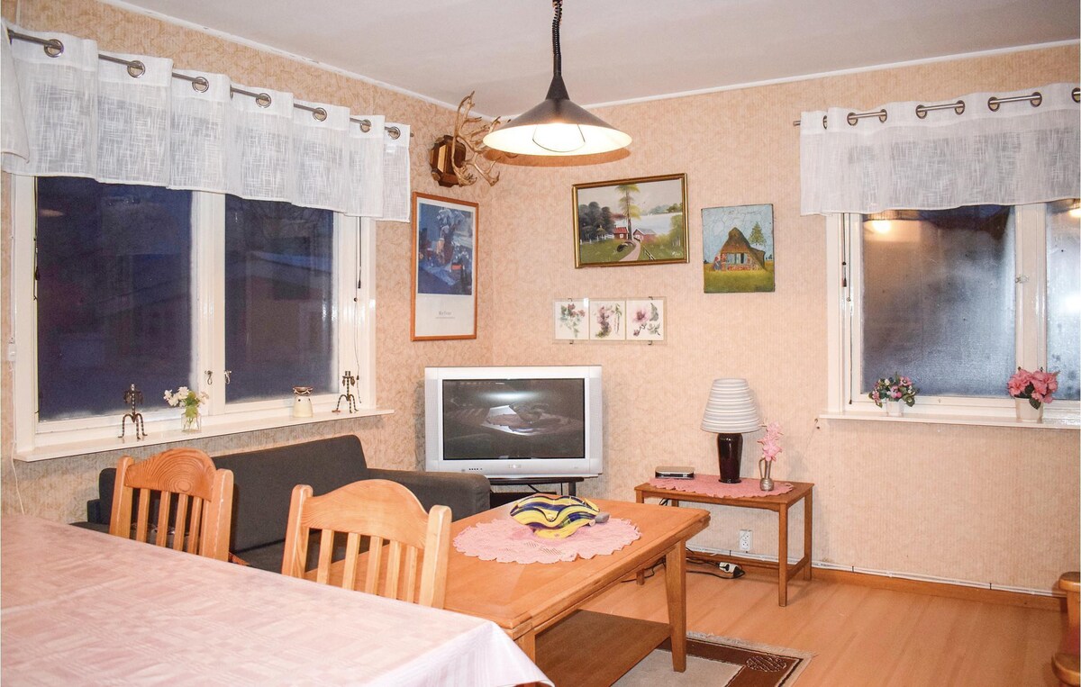 Awesome home in Älmhult with 2 Bedrooms and WiFi