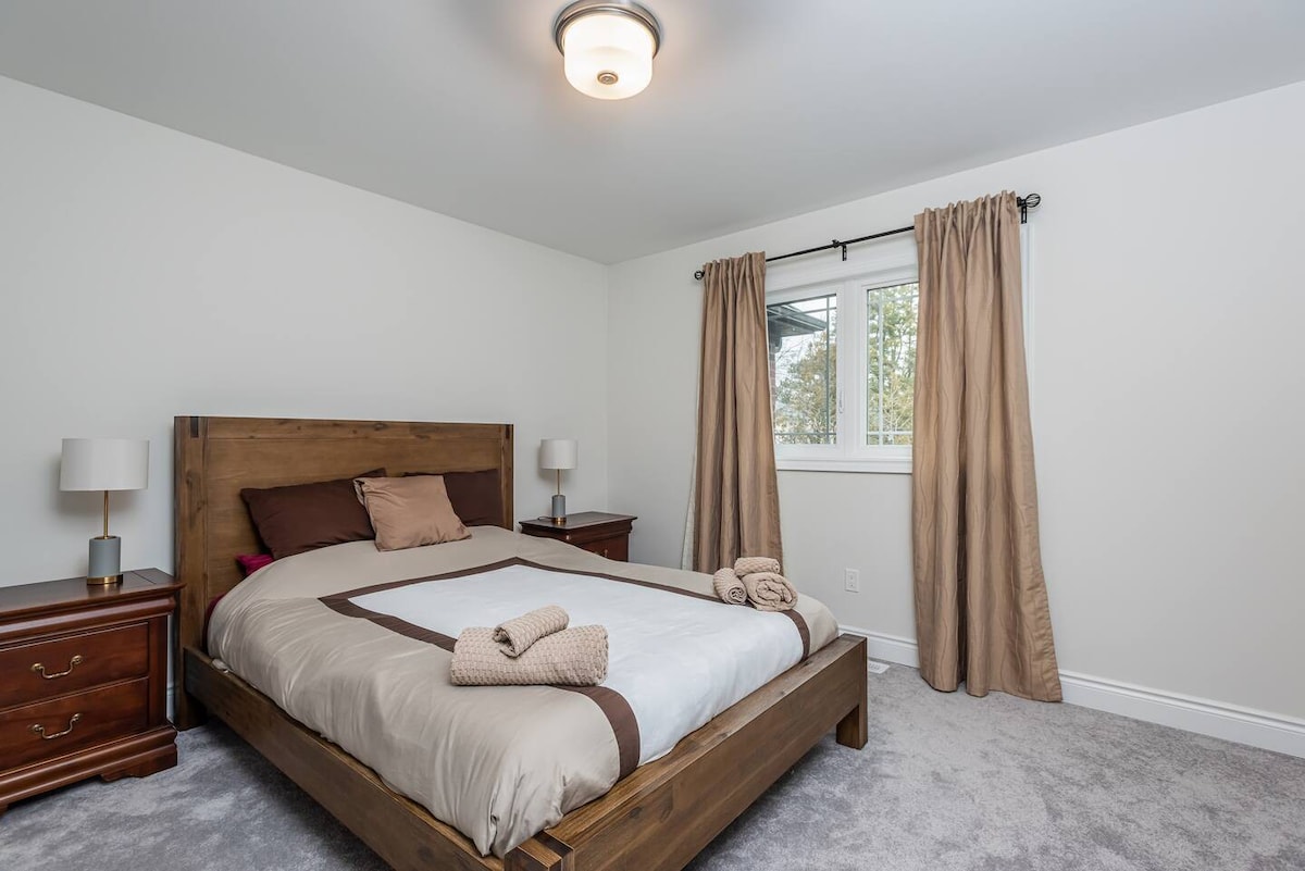 Brand New House - Mid-Term Stays