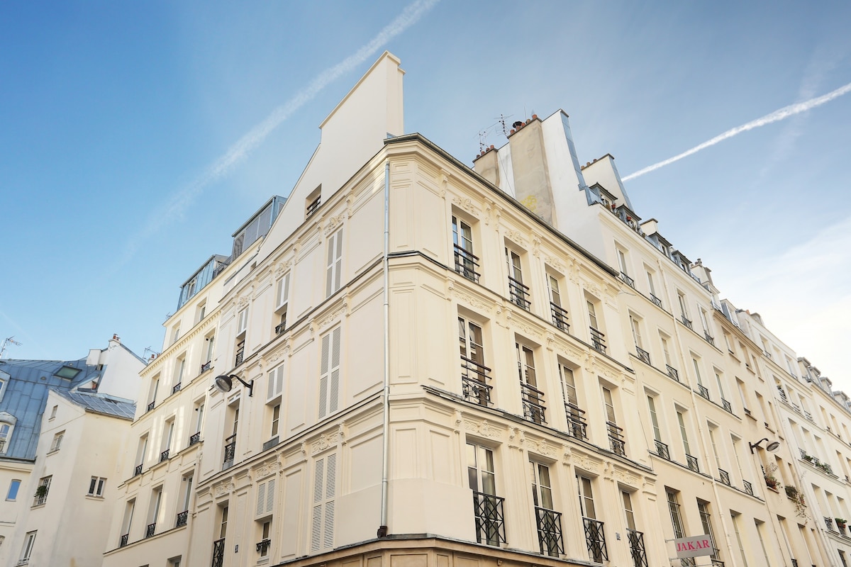 Charming Apartment Center of Paris