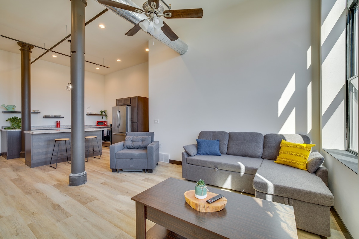 Renovated Loft-Style Apartment in Downtown Cashton