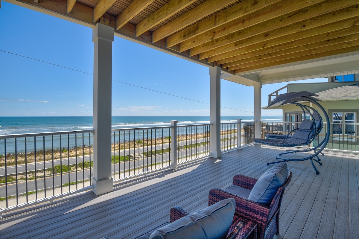 Beachfront house w ocean views, game room & more!