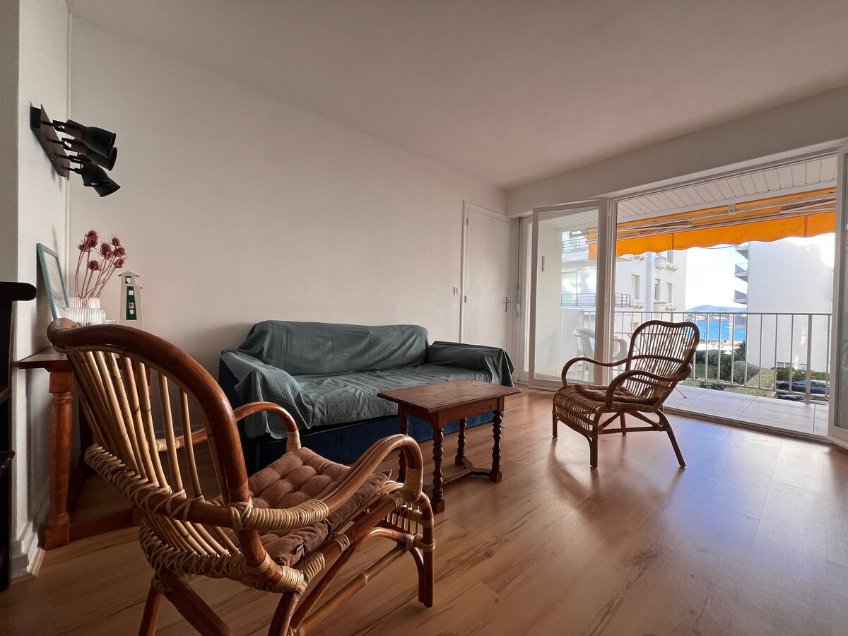 Apartment Saint-Jean-de-Luz, 2 bedrooms, 6 pers.