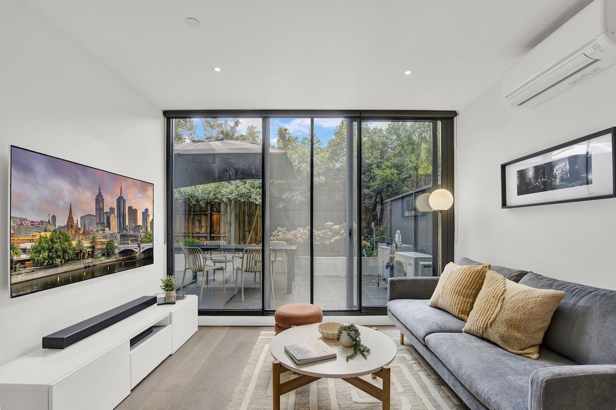 Sophisticated 2-Bed by St Kilda Botanical Gardens