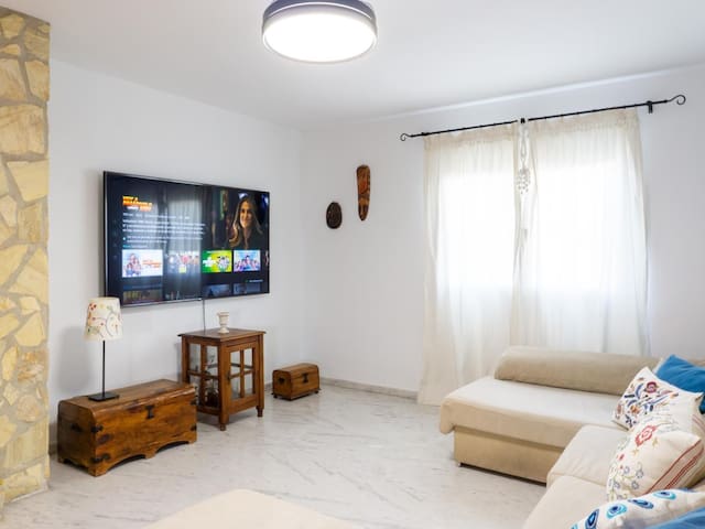 Holidaysforu managed Airbnb listing 1