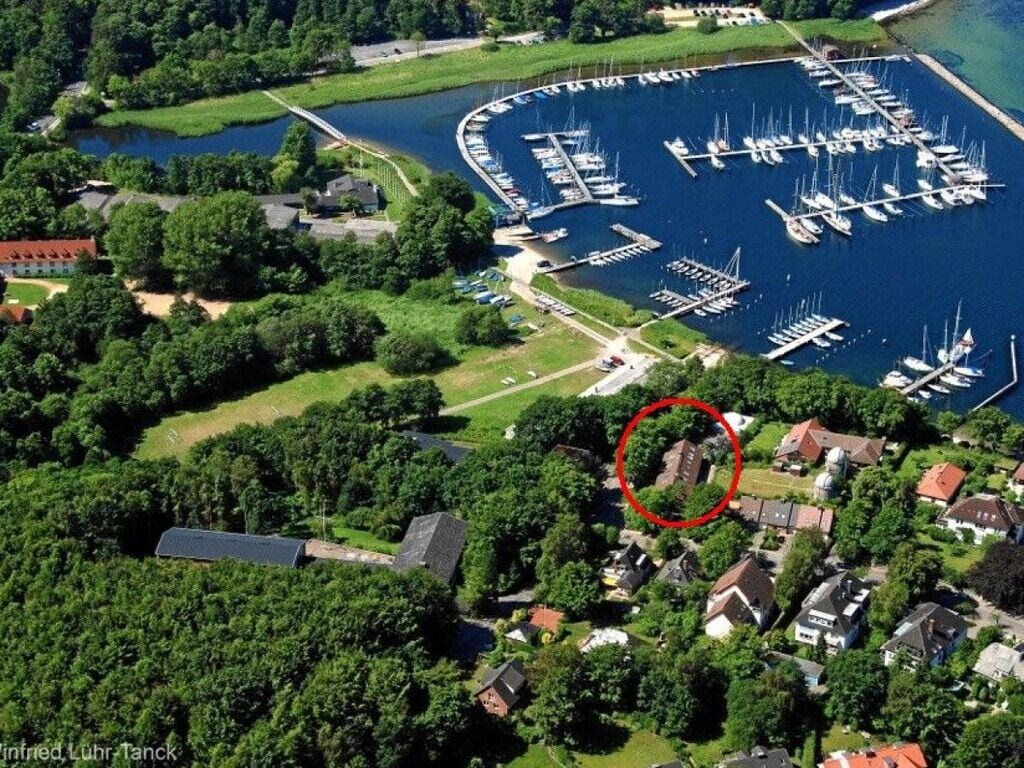 "Yachting School LYØ"