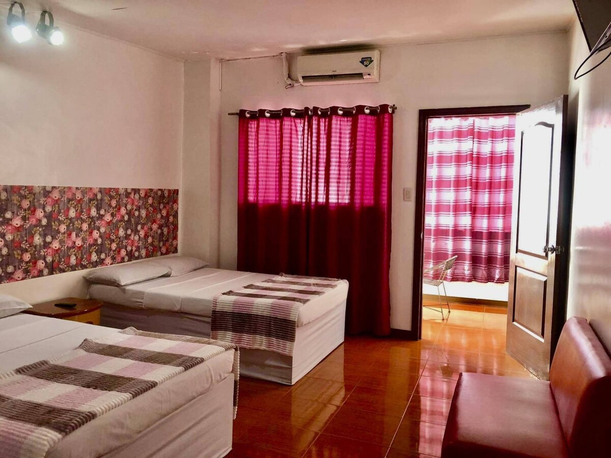 Executive Cozy Puerto Princesa Condo