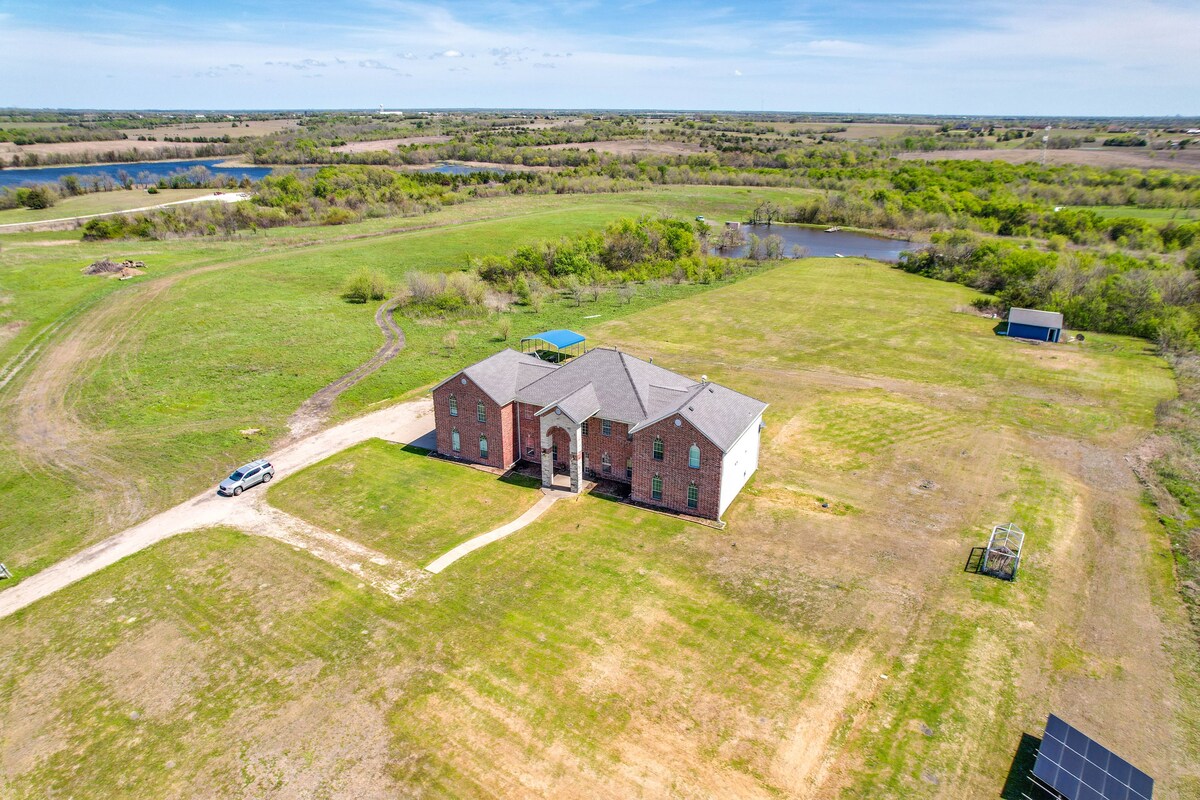 Spacious Farmersville Home w/ Game Room & Fire Pit