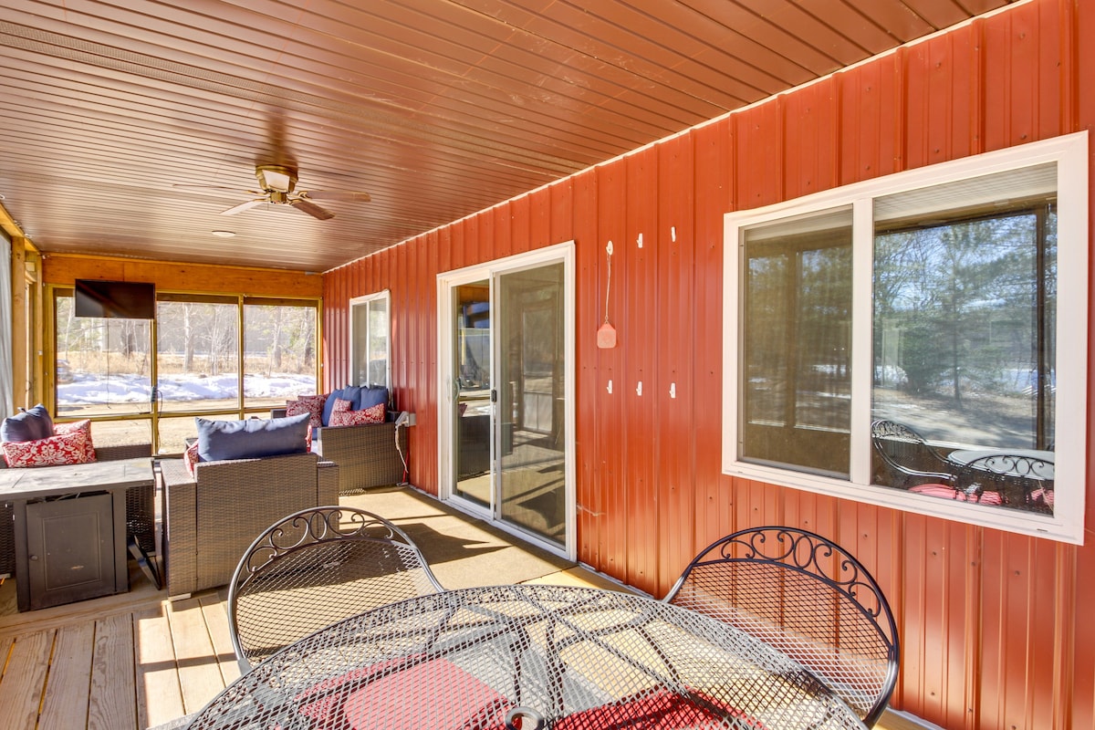 Lakefront Cabin Getaway in Park Rapids: Boat Dock!