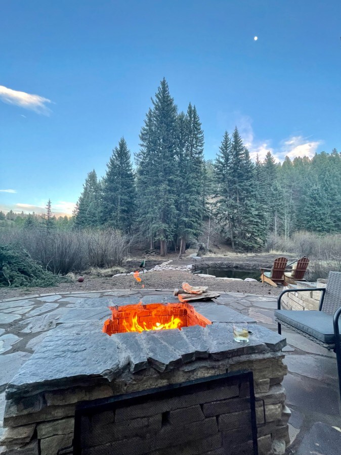 Fireside Cabin, Private, Views