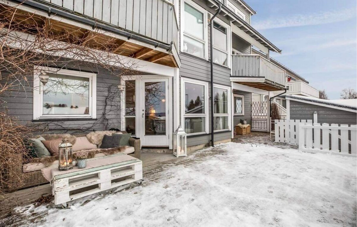 Cozy home in Heggedal with house a panoramic view