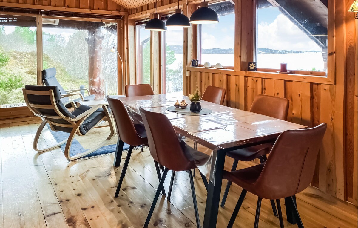 3 bedroom cozy home in Averøy