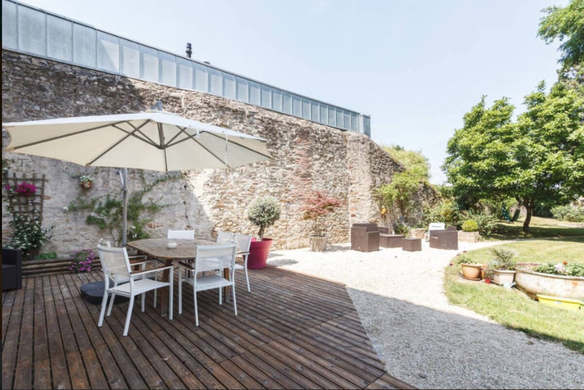 Spacious house for 8 ppl. at Le Temple-de-Bretagne