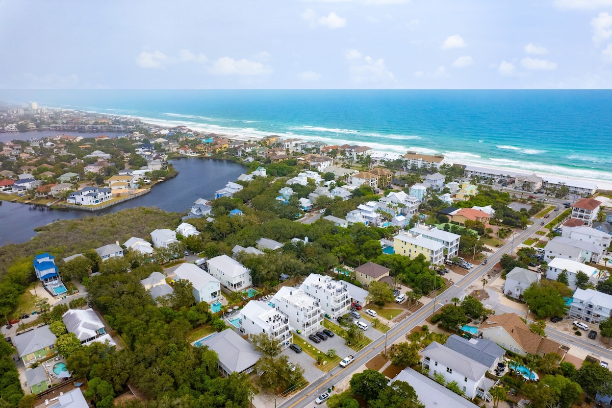 Dolphin Days by AvantStay | Pool, 0.2mi to Beach!