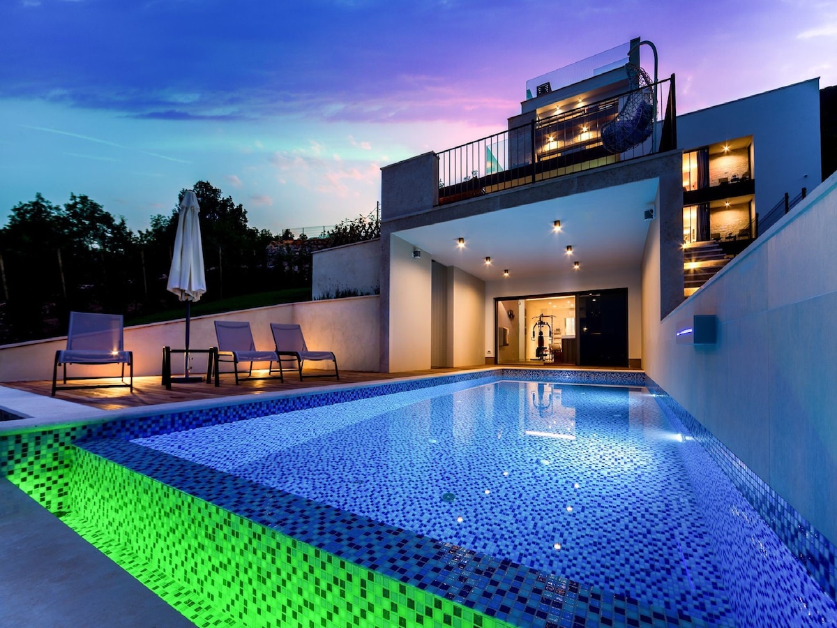 Villa Mare | 4 Bedroom | Private Pool&Golf Course