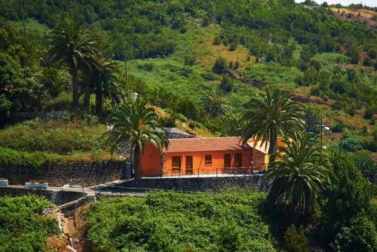 Casa rural con barbacoa y vistas a la Montaña