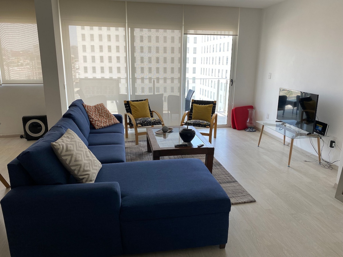 3 bedroom apartment with terrace in Juriquilla