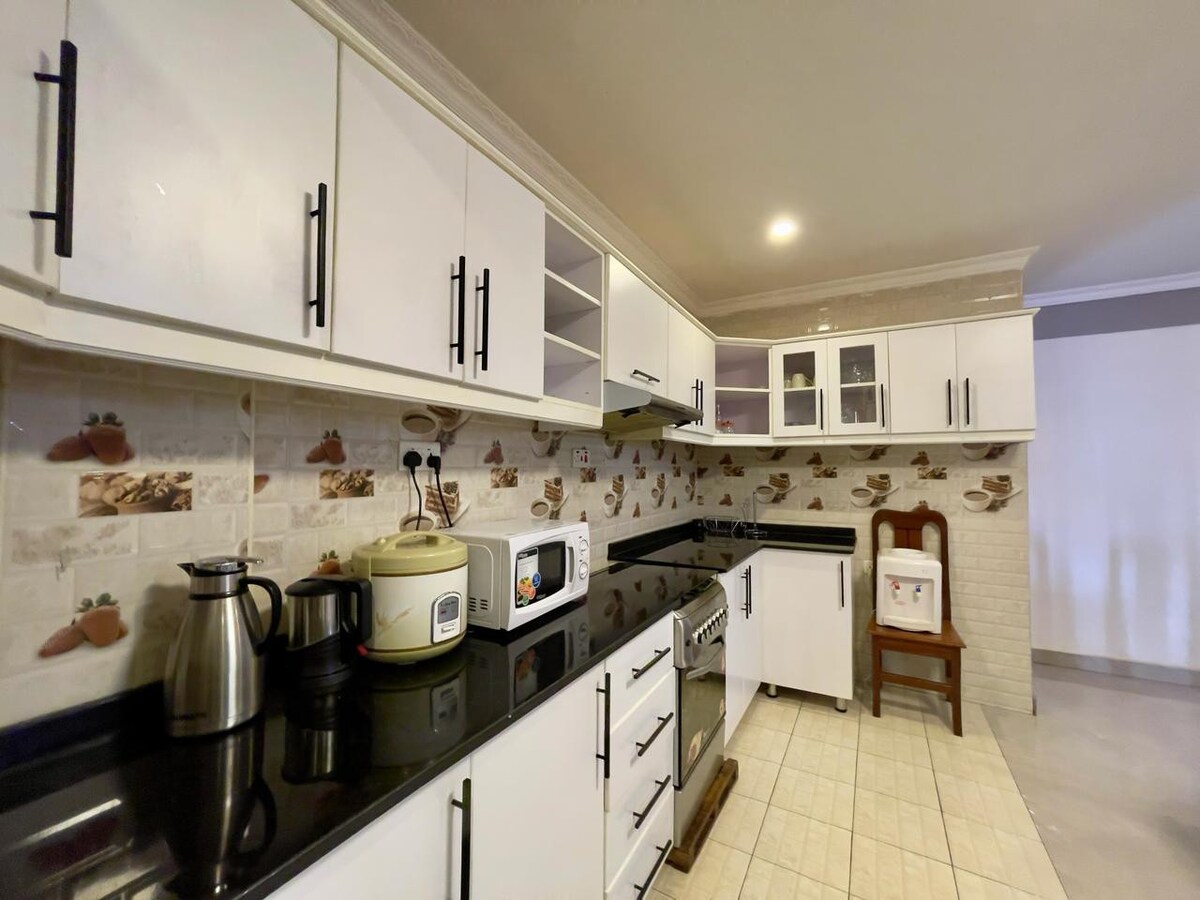 Charming 2-Bed Apartment in Kigali