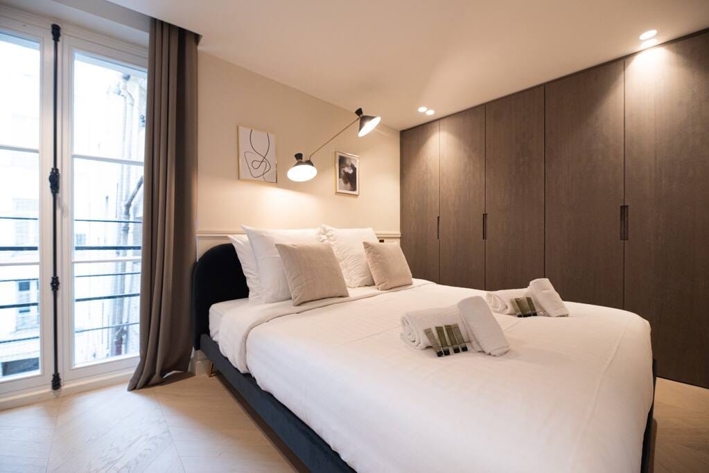 Relax in a Charming Flat in Le Marais