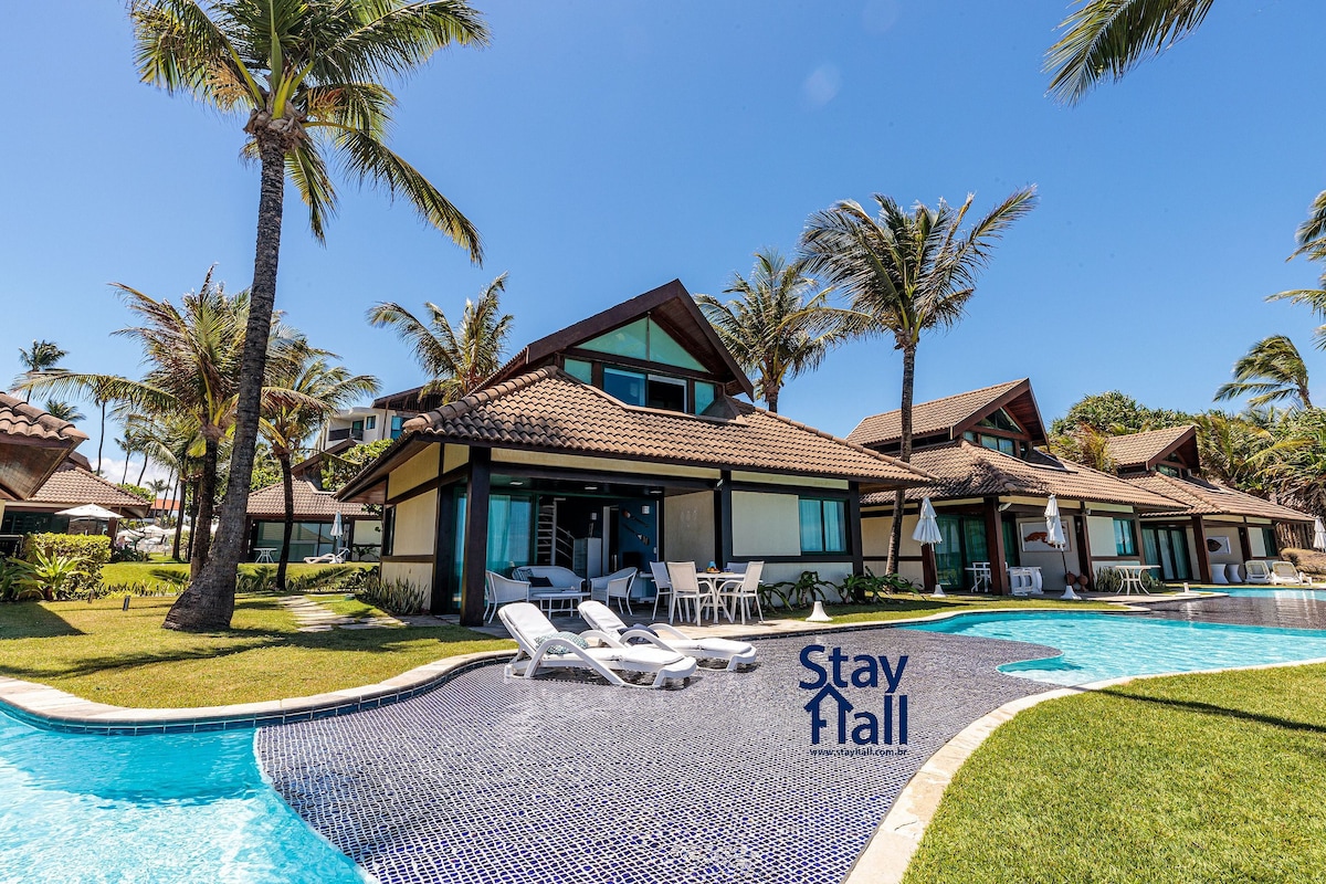 Front Row Bungalow at Seaside of Natural Pools